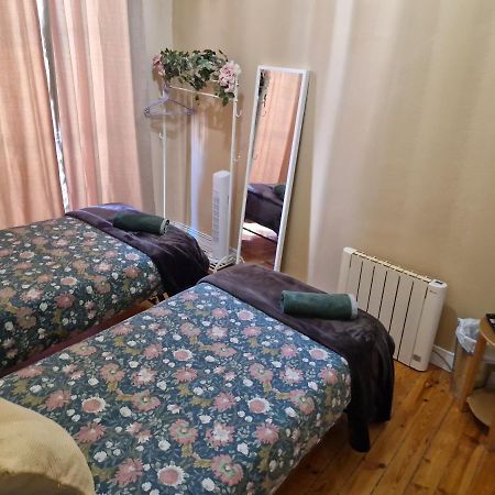 Habitaciones Centro巴利亚多利德 外观 照片